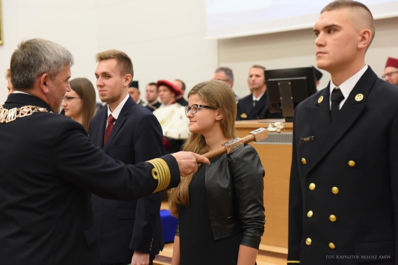 Rok akademicki 2017/2018 w AMW rozpoczęty - GospodarkaMorska.pl