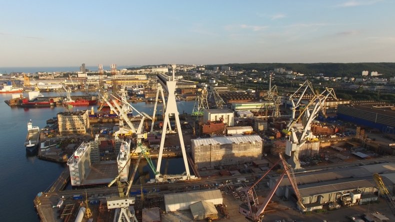 Gdyńskie stocznie poszukują zawodowców (foto, wideo) - GospodarkaMorska.pl