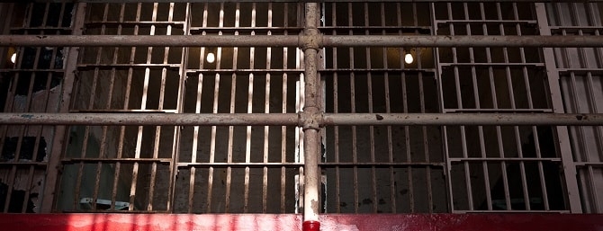 Migranci aresztowani w Calais. Utrudniali dojazd do portu - GospodarkaMorska.pl