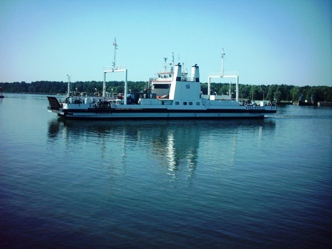 Prom Karsibór III przechodzi remont w MSR Gryfia - GospodarkaMorska.pl