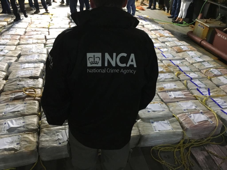 Hiszpania: Przejęto 3,8 tony kokainy na statku zatrzymanym na Atlantyku - GospodarkaMorska.pl