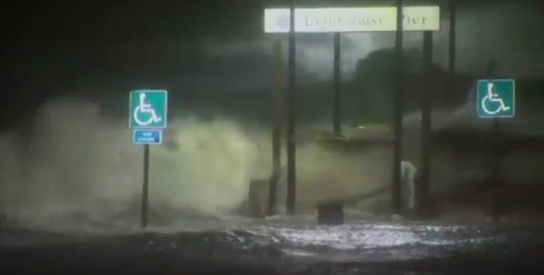 USA: Huragan Nate dotarł do wybrzeży USA (wideo) - GospodarkaMorska.pl