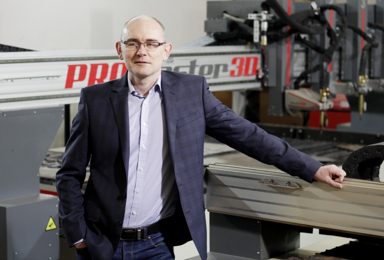 Supermaszyna od STIGALa powala na kolana. Rozmawiamy z właścicielem firmy, Marcinem Stępniem - GospodarkaMorska.pl