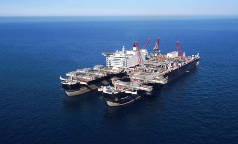 Gigantyczny Pioneering Spirit będzie pracował przy budowie Nord Stream 2 - GospodarkaMorska.pl