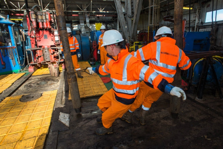 Nowe standardy zatrudniania w Grupie Kapitałowej LOTOS - GospodarkaMorska.pl