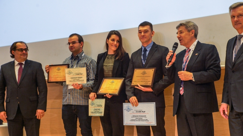 Znamy wyniki Konkursu na Najlepszego Absolwenta Akademii Morskiej - GospodarkaMorska.pl