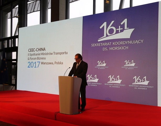 Gróbarczyk: Stoimy przed szansą na upodmiotowienie regionu Europy Środkowej - GospodarkaMorska.pl