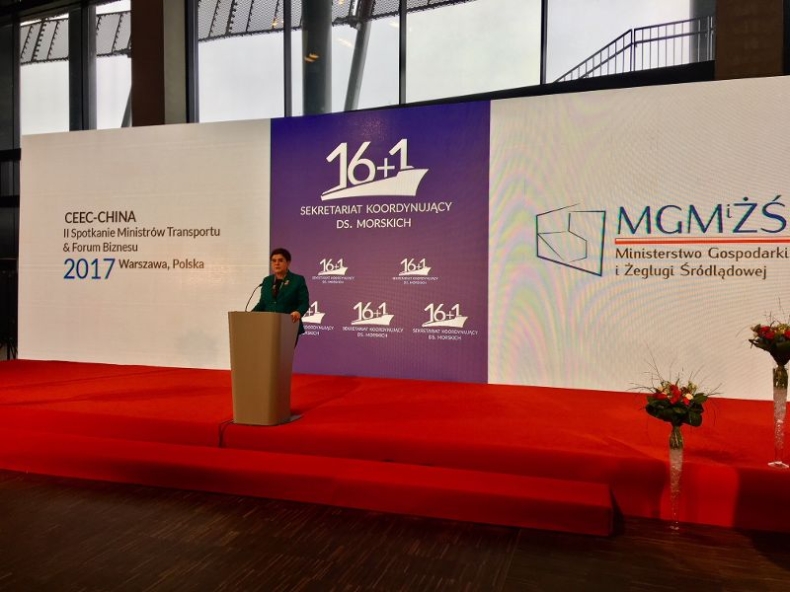 Szydło: Polskie porty morskie biją rekordy w przeładunku - GospodarkaMorska.pl