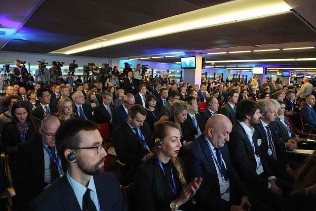 Wiceminister transportu Chin: Rozwój transportu da korzyści Europie i Chinom - GospodarkaMorska.pl