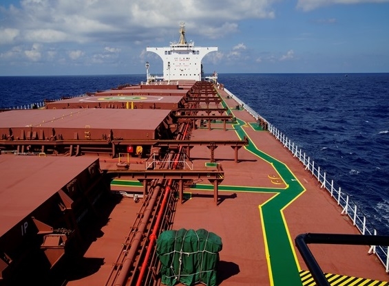 Wciąż spora liczba starych masowców na rynku - GospodarkaMorska.pl