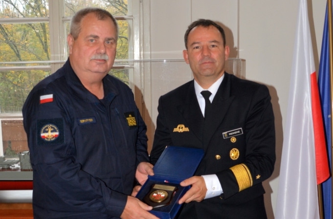 Kontradmirał Urlich Reineke w COM-DKM - GospodarkaMorska.pl