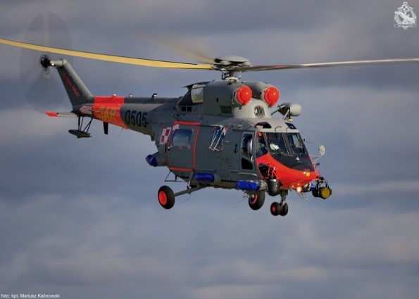 Szef MON: potrzeba więcej śmigłowców ratowniczych - GospodarkaMorska.pl