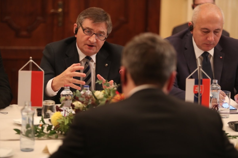 Delegacja z marszałkiem Sejmu przybyła na Słowację - GospodarkaMorska.pl