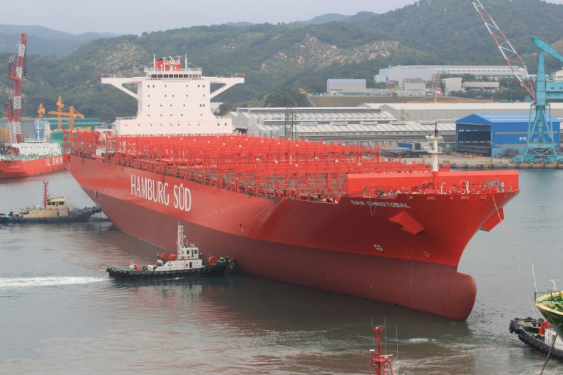 Brakuje trzech podpisów do zakupu Hamburg Sud przez Maersk - GospodarkaMorska.pl