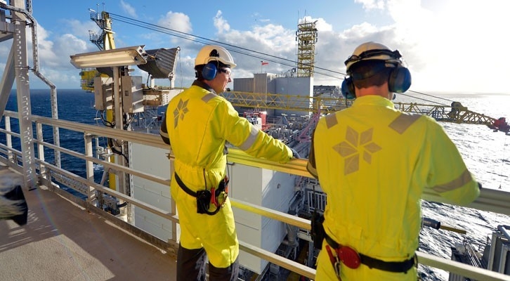 Rynki paliw zawirowały po przewrocie politycznym w A.Saudyjskiej - ropa zyskała - GospodarkaMorska.pl