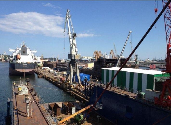 Vistal sprzedał swoje nabrzeże - GospodarkaMorska.pl