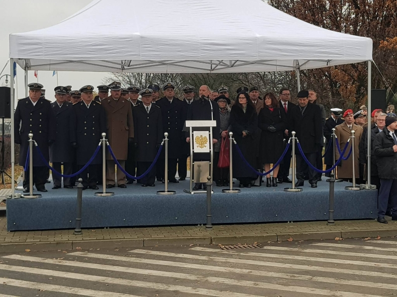 Szef MON: Musimy odbudować Marynarkę Wojenną - GospodarkaMorska.pl