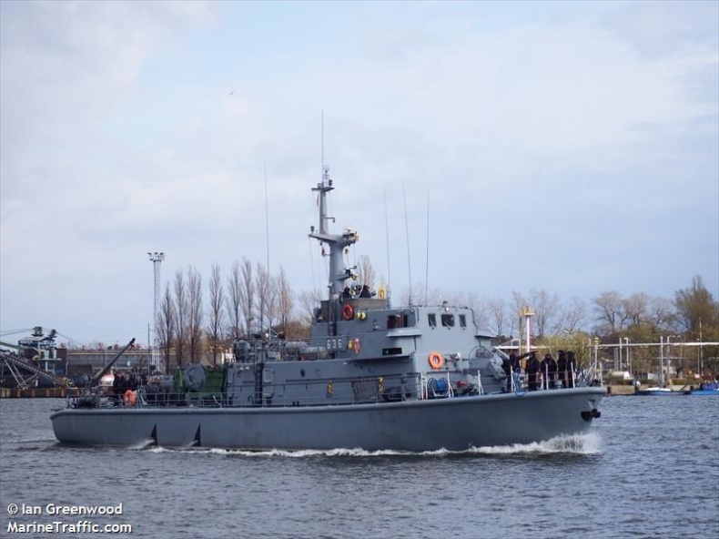 Cztery okręty wojenne zawiną w piątek do Szczecina - GospodarkaMorska.pl