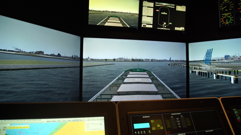 Nowoczesne symulatory w Akademii Morskiej w Gdyni. Ich możliwości robią wrażenie (foto, wideo) - GospodarkaMorska.pl