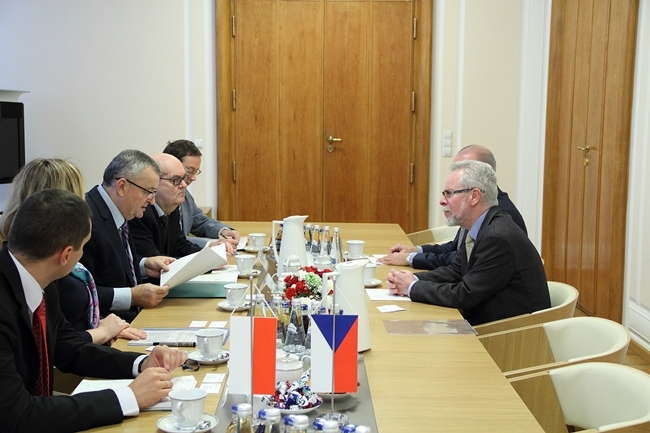 Spotkanie ministra Adamczyka z ambasadorem Republiki Czeskiej - GospodarkaMorska.pl