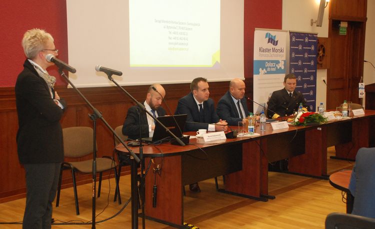 Konferencja o rozwoju portów - GospodarkaMorska.pl