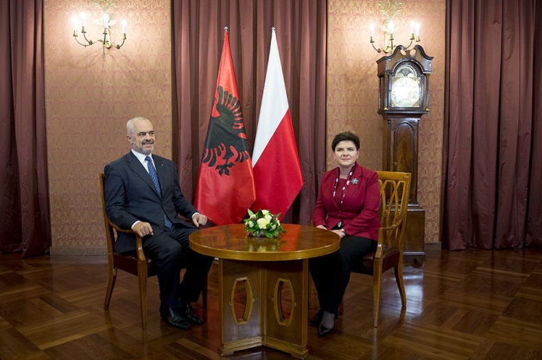 Szydło: Bardzo obiecujące perspektywy polsko-albańskiej współpracy gospodarczej - GospodarkaMorska.pl