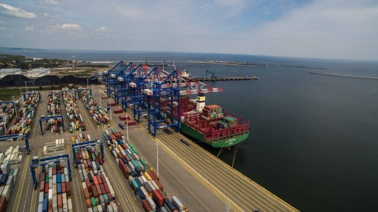 Pakiet ustaw Konstytucja Biznesu skierowany do komisji ds. deregulacji - GospodarkaMorska.pl