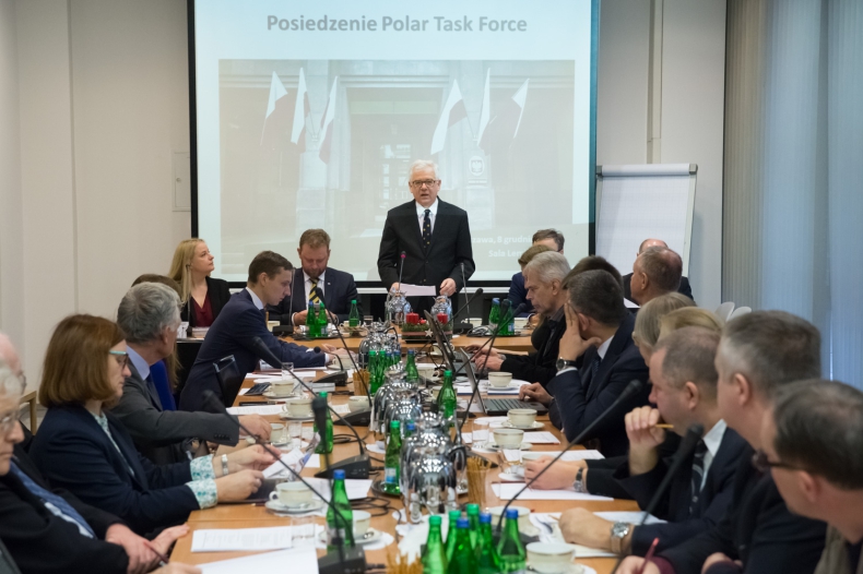 Wiceminister Jacek Czaputowicz na spotkaniu grupy roboczej ds. polarnych „Polar Task Force” - GospodarkaMorska.pl