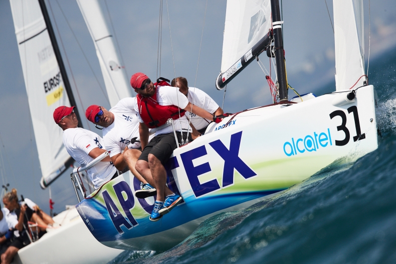 Polskie załogi na regatach w Monaco - GospodarkaMorska.pl