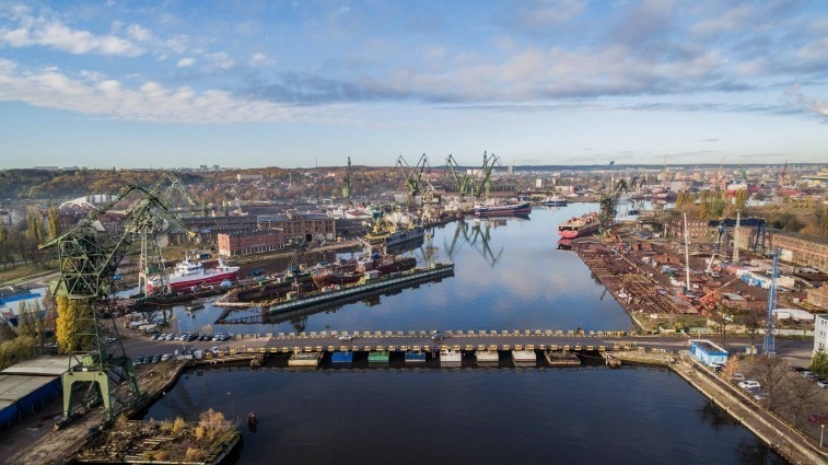 Morawiecki: Stawiamy na mikro i małe firmy - GospodarkaMorska.pl