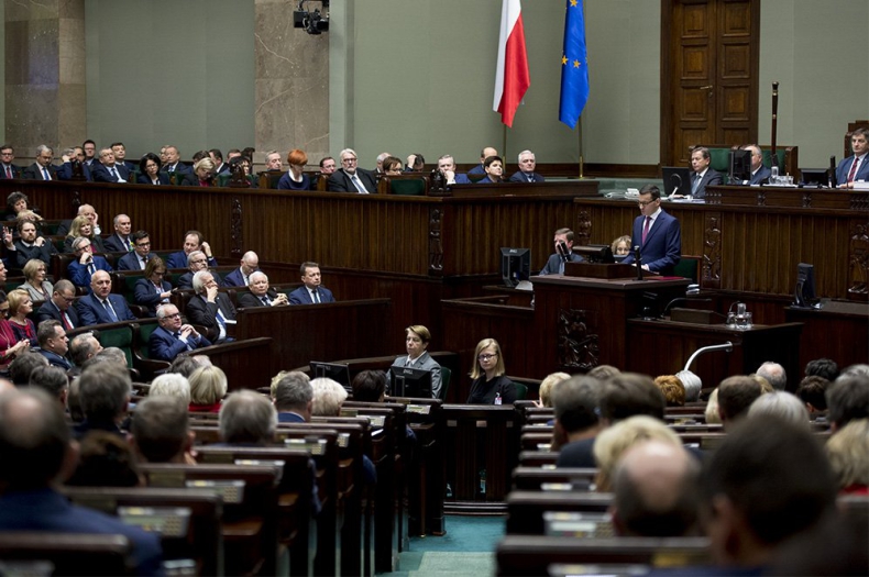 Sejm udzielił wotum zaufania rządowi Mateusza Morawieckiego - GospodarkaMorska.pl