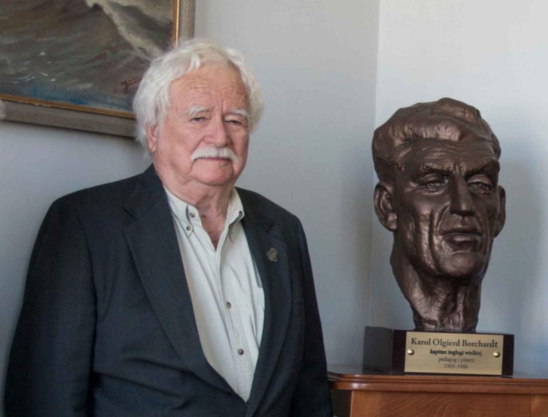 Odszedł żeglarz - bohater z „Chatki Puchatków” - GospodarkaMorska.pl