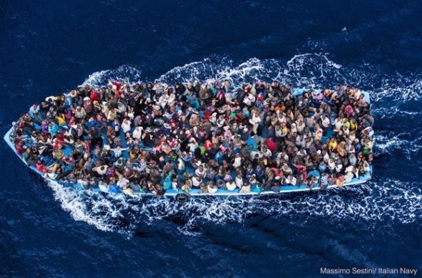 UE: V4 wyłoży 35 mln euro, by wesprzeć Włochy w walce z migracją z Libii - GospodarkaMorska.pl