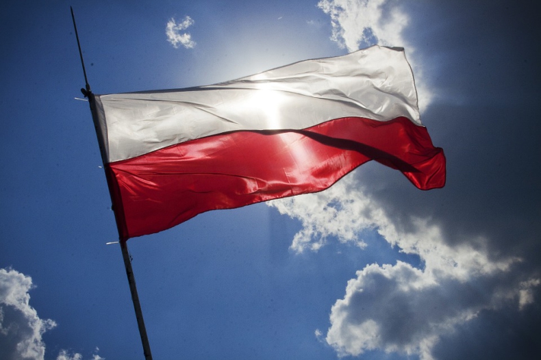 Za dwa lata polska bandera wróci na polskie statki - GospodarkaMorska.pl