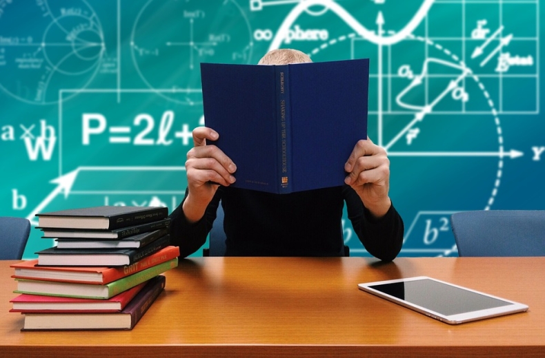 Stypendia dla najlepszych studentów z Pomorza - GospodarkaMorska.pl