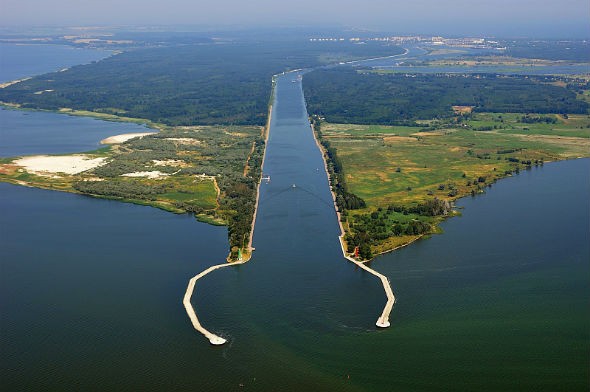 Pogłębienie do 12,5 metra toru wodnego Świnoujście-Szczecin z dofinansowaniem z UE - GospodarkaMorska.pl