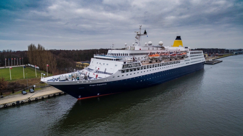 Ostatni w tym sezonie wycieczkowiec zawinął do Portu Gdańsk. Zimą to nie lada atrakcja (foto, wideo) - GospodarkaMorska.pl
