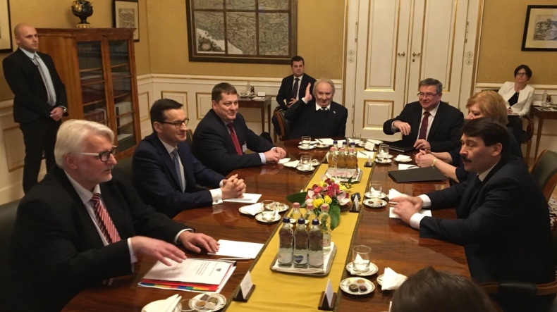 Waszczykowski: Chcemy przekierować współpracę Grupy Wyszehradzkiej na gospodarkę - GospodarkaMorska.pl