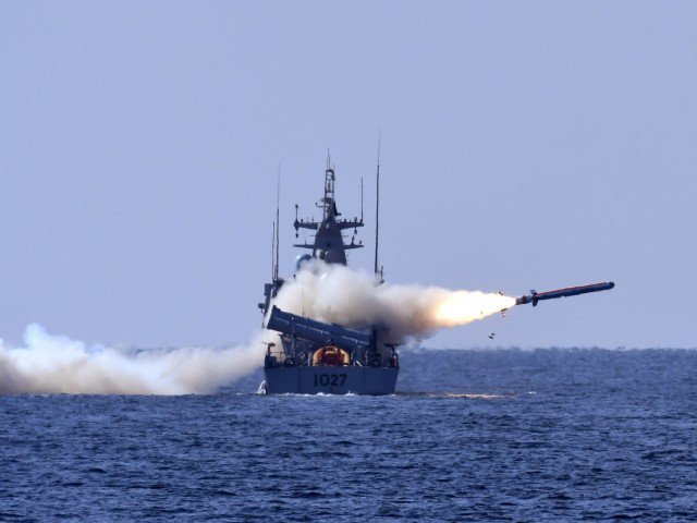 Pakistan przeprowadził zakończoną sukcesem próbę morskiego pocisku manewrującego. - GospodarkaMorska.pl