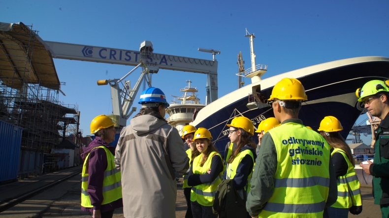 Premier i minister edukacji zachęcają do działań na rzecz szkolnictwa zawodowego - GospodarkaMorska.pl