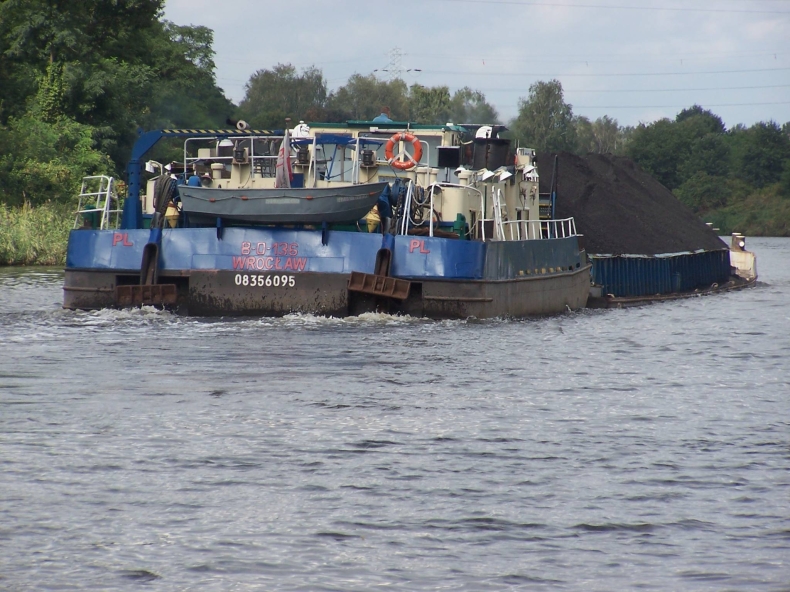 Port Gliwice chce w 2018 r. podwoić ilość węgla wysyłanego drogą wodną - GospodarkaMorska.pl