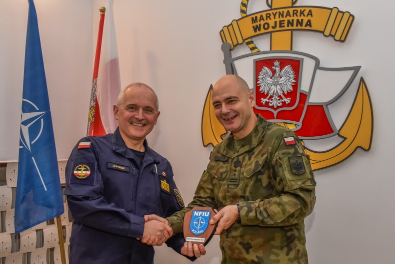 Wizyta dowódcy NFIU w 3. Flotylli Okrętów - GospodarkaMorska.pl