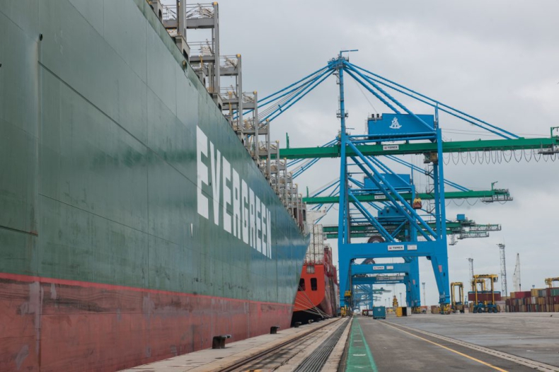 Evergreen odnawia flotę i zamawia 20 kontenerowców - GospodarkaMorska.pl