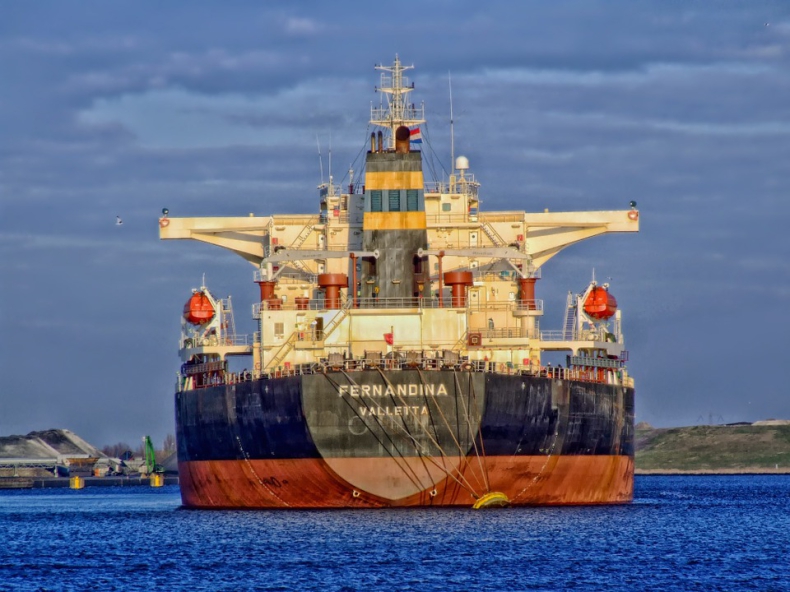 Kanadyjskie władze planują wypompowanie ropy z wraku statku Manolis L - GospodarkaMorska.pl