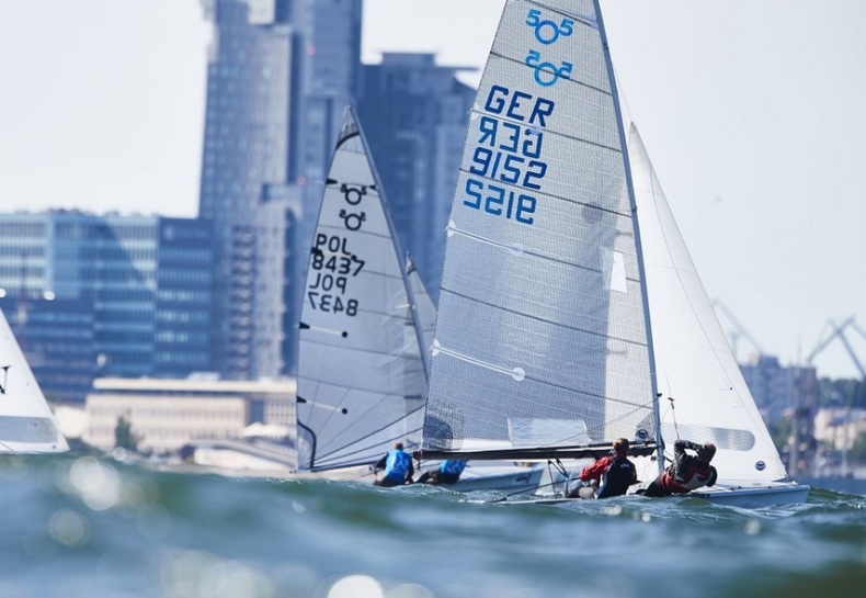 Ruszyły zapisy na mistrzostwa świata klasy 505 w Gdyni - GospodarkaMorska.pl