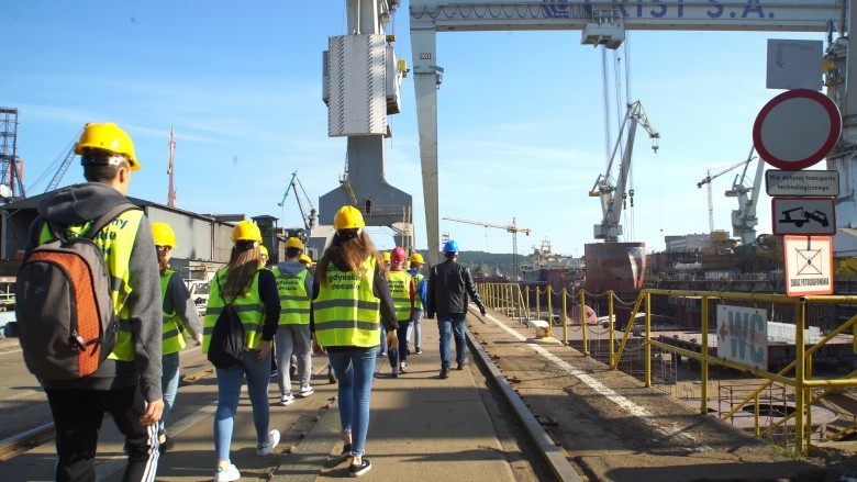 Zalewska: Pracodawcy chcą brać udział w tworzeniu nowego szkolnictwa zawodowego - GospodarkaMorska.pl