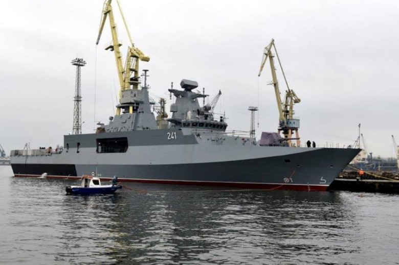 Zmiany w MON oraz w Stoczni Marynarki Wojennej znowu oddalają wejście do służby Ślązaka - GospodarkaMorska.pl