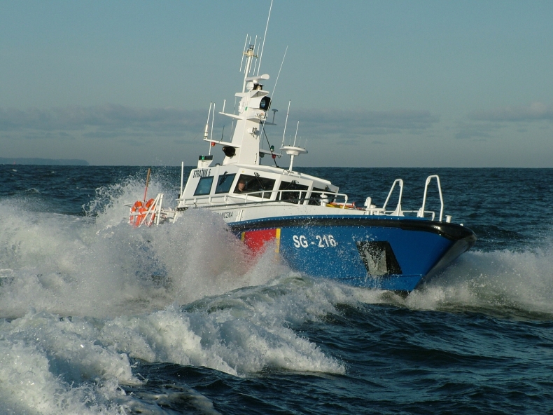 Łodzie zawrócone do portów - GospodarkaMorska.pl