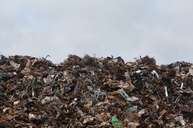 Chiny nie chcą importować więcej odpadów. Ucierpią na tym linie kontenerowe - GospodarkaMorska.pl