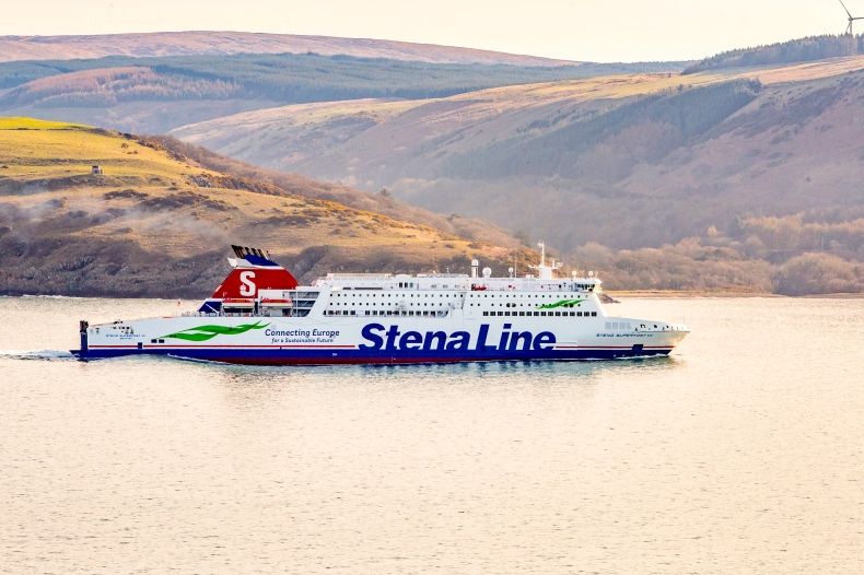 Stena Line bije kolejne rekordy na trasach z/do Belfastu - GospodarkaMorska.pl